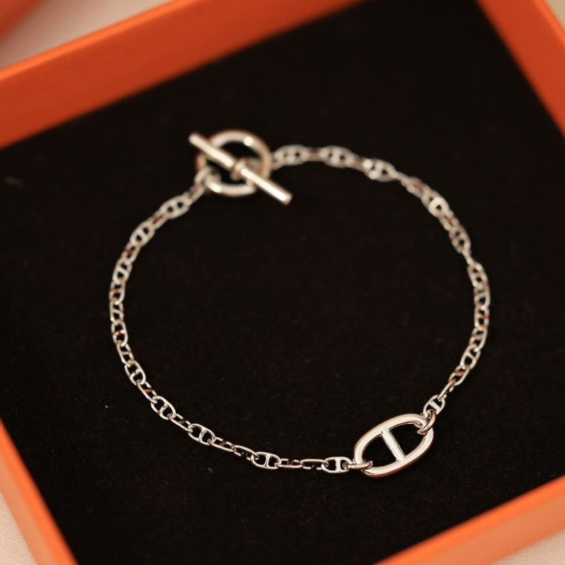 H**me5 bracelets